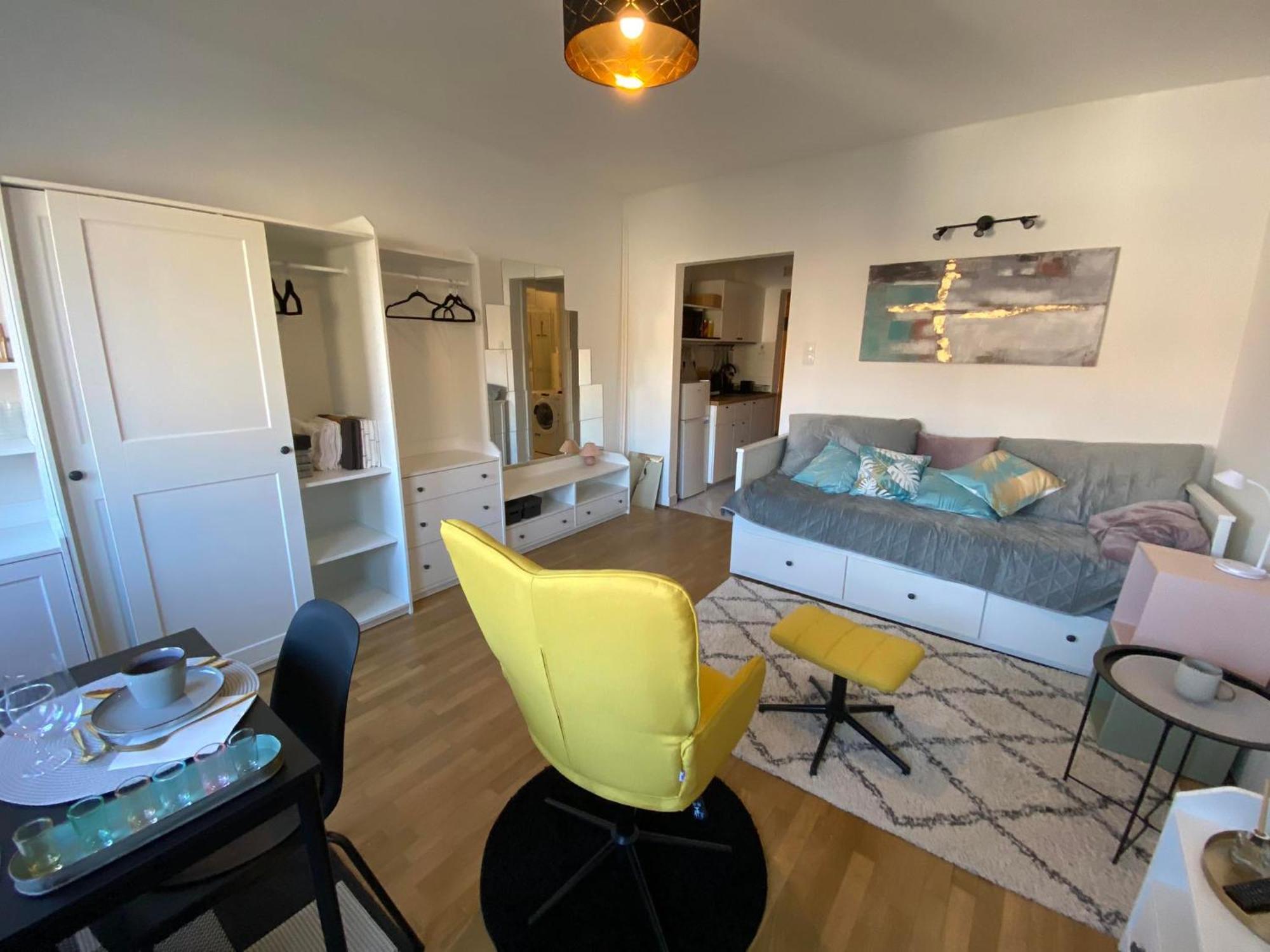 Skylark Cozy Apartment *